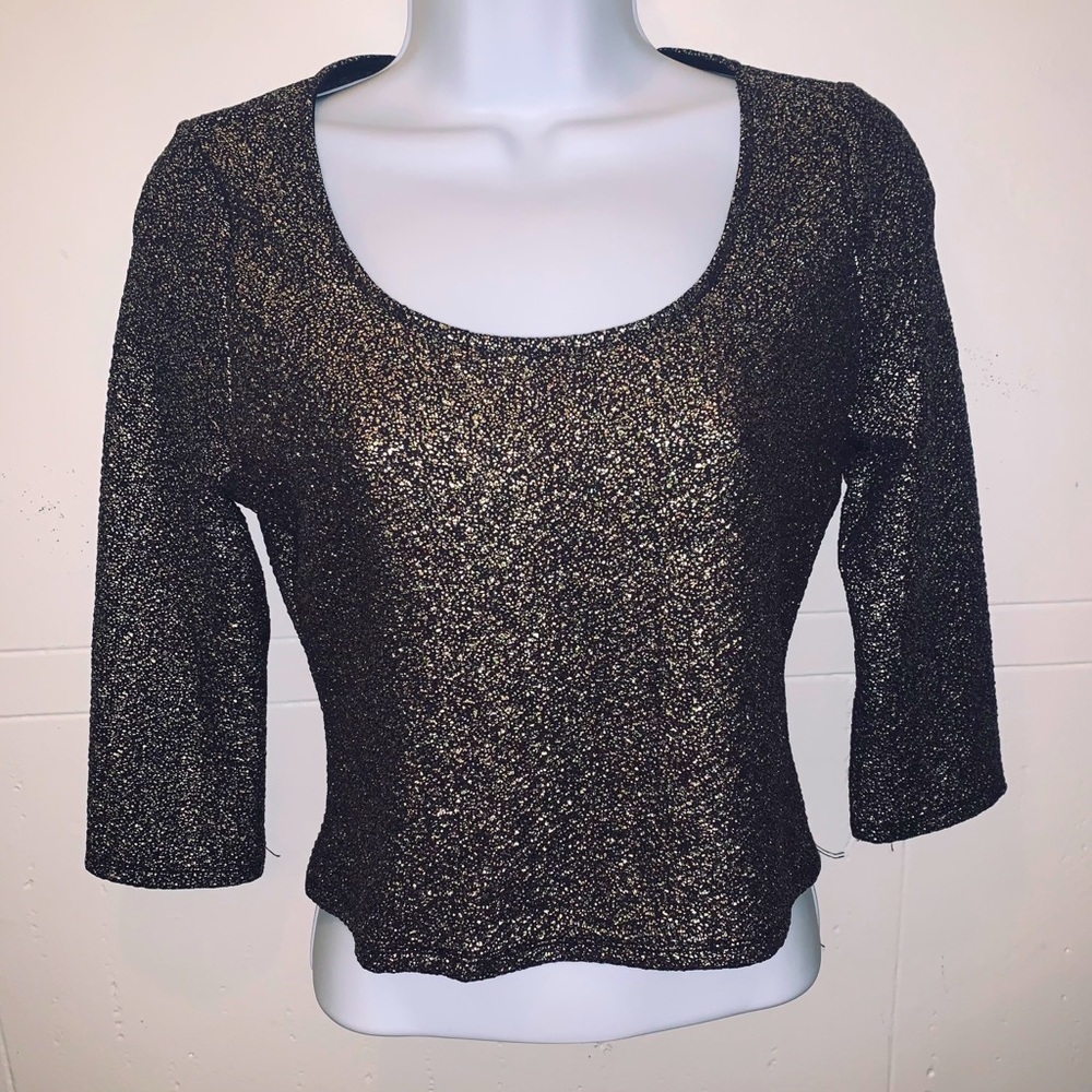Cute gold top